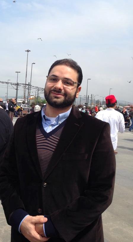 محمد عزام: صحف الانقلاب هي “الدبة” التي قتلت صاحبها