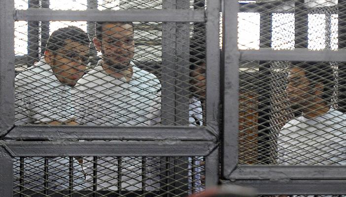 30 يوليو.. الحكم على صحفيي الجزيرة في قضية “خلية الماريوت”