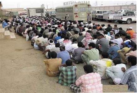 ترحيلات متوقعة  للمخالفين في السعودية خلال أيام