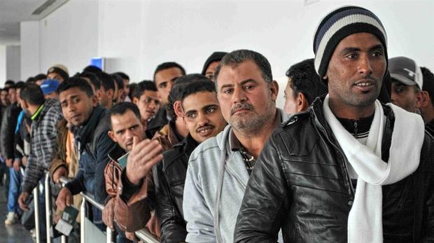 «ميدل إيست أي» تكشف أسباب خشية العمالة المصرية بقطر من العودة للقاهرة