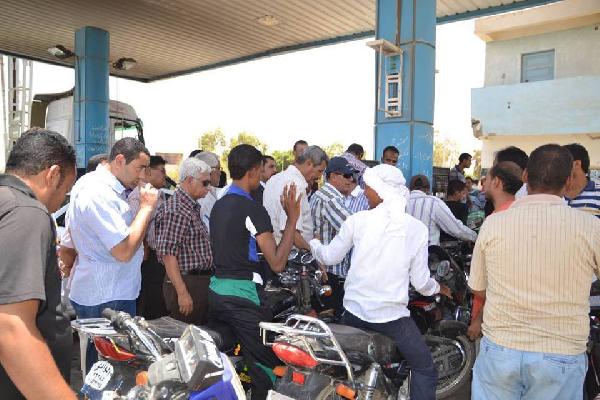 مشكلة البنزين تثير غضب المواطنين في الوادي الجديد