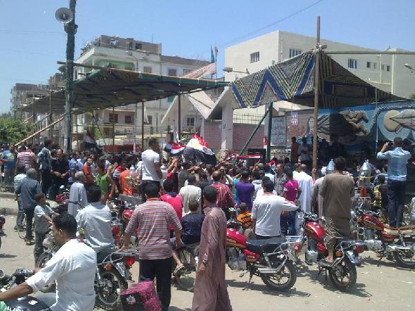 العشرات يطالبون بإسقاط النظام في الشرقية