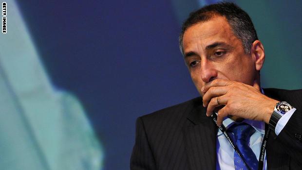 حقيقة منع محافظ المركزي استخدام بطاقات الخصم