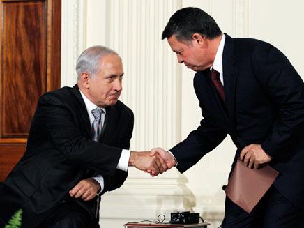 “نتنياهو” يدعو لحماية ملك الأردن من “تهديدات” “الدولة الإسلامية”