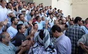 مفاوضات برعاية الجيش لفض اعتصام عمال “نترات السويس”