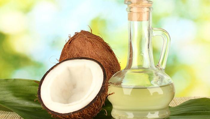 دراسة: استخدام زيت جوز الهند لعلاج قرح الفم