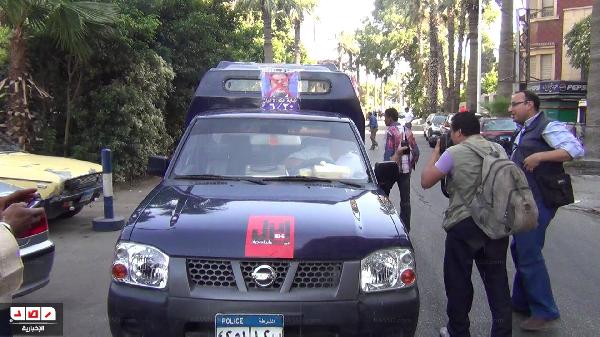 ضابط شرطة يدهس 10 من أفراد تأمين رابعة وأنباء عن وفاة 5