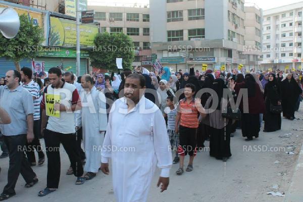 مسيرة مناهضة للانقلاب بالعاشر من رمضان