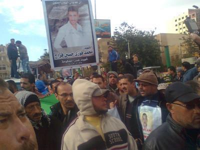 رفضًا للانقلاب.. توافد المتظاهرين أمام مسجد التوحيد ببورسعيد