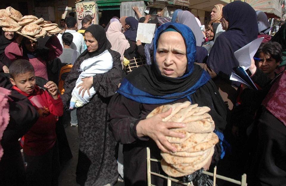 مصدر بوزارة التموين لـ «رصد»: الحكومة تتجه لتخفيض الدعم عن الخبز