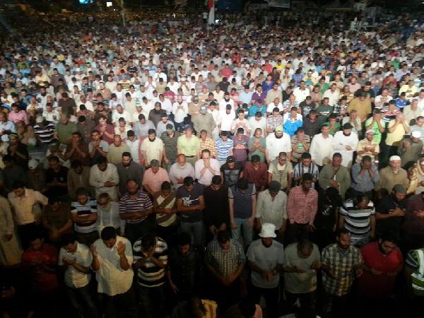 انتشار القناصة فوق العمارات بـ”رابعة” والحداد:من يحمي المتظاهرين