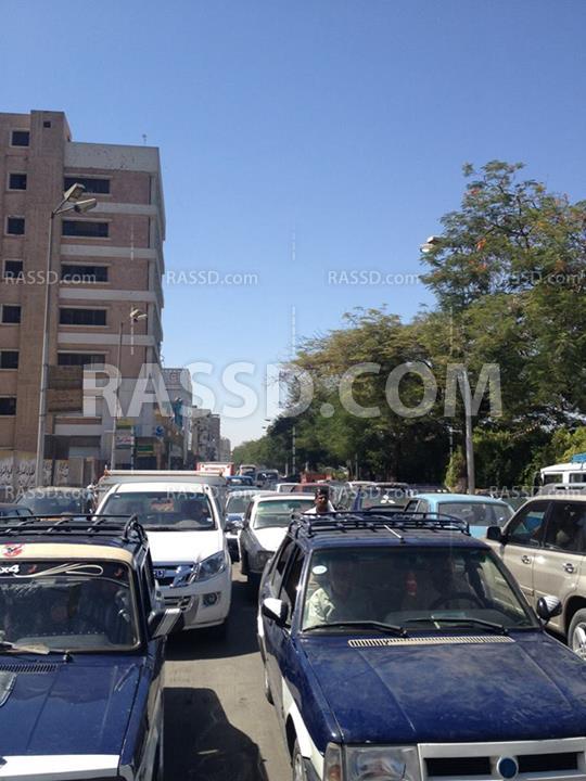 سوهاج.. اختناق مروري وتكدس محطات البنزين