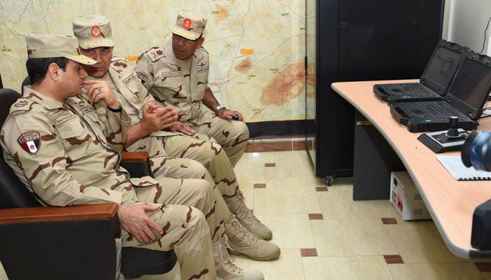 السيسي: قواتنا بسيناء 1% ونشطاء يسخرون: بلاش كحك وزود العدد شوية