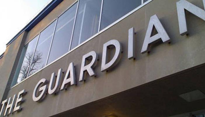 الجارديان: مادة حبس الصحفيين بقانون الإرهاب “نازية”