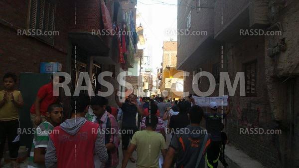 وقفة أمام منزل الشهيد”علي متولي” بـ”الإسماعيلية”