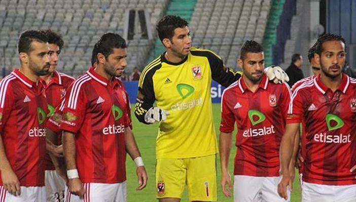 الأهلي يواجه المصري على أمل تعثر الزمالك