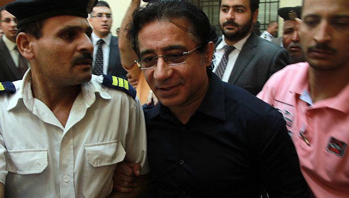 بعد الإفراج عن «عز» ورفاقه.. سياسيون: رشوة النظام كلمة السر