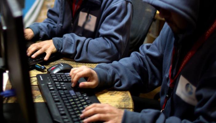 بالوثائق.. صفقة مصرية لشراء أجهزة تنصت بـ 293 ألف دولار من إيطاليا