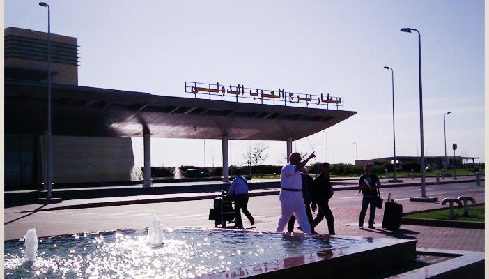 الجمارك: إحباط تهريب 40 ألف جنيه..ونشطاء يسخرون:”مش مكسوفين”