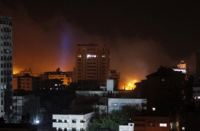 “خارجية الانقلاب” تضغط على دولة الاحتلال لوقف عملياتها ضد غزة