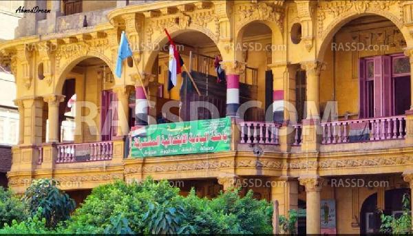 “تعليم أسيوط” تسلم مدرسة أثرية لرجل أعمال مؤيد للسيسي