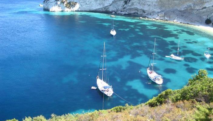 جراء الأزمة الاقتصادية..17 جزيرة يونانية معروضة للبيع