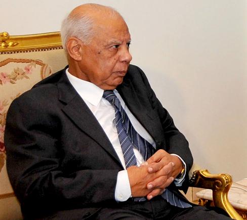 اقتصاديون: اختيار «الببلاوي» بداية فشل الحكومة