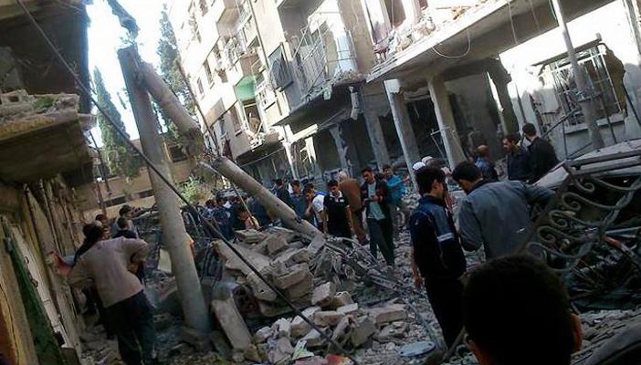 البراميل المتفجرة تقتل 40 مدنيًا خلال 24 ساعة بحلب السورية