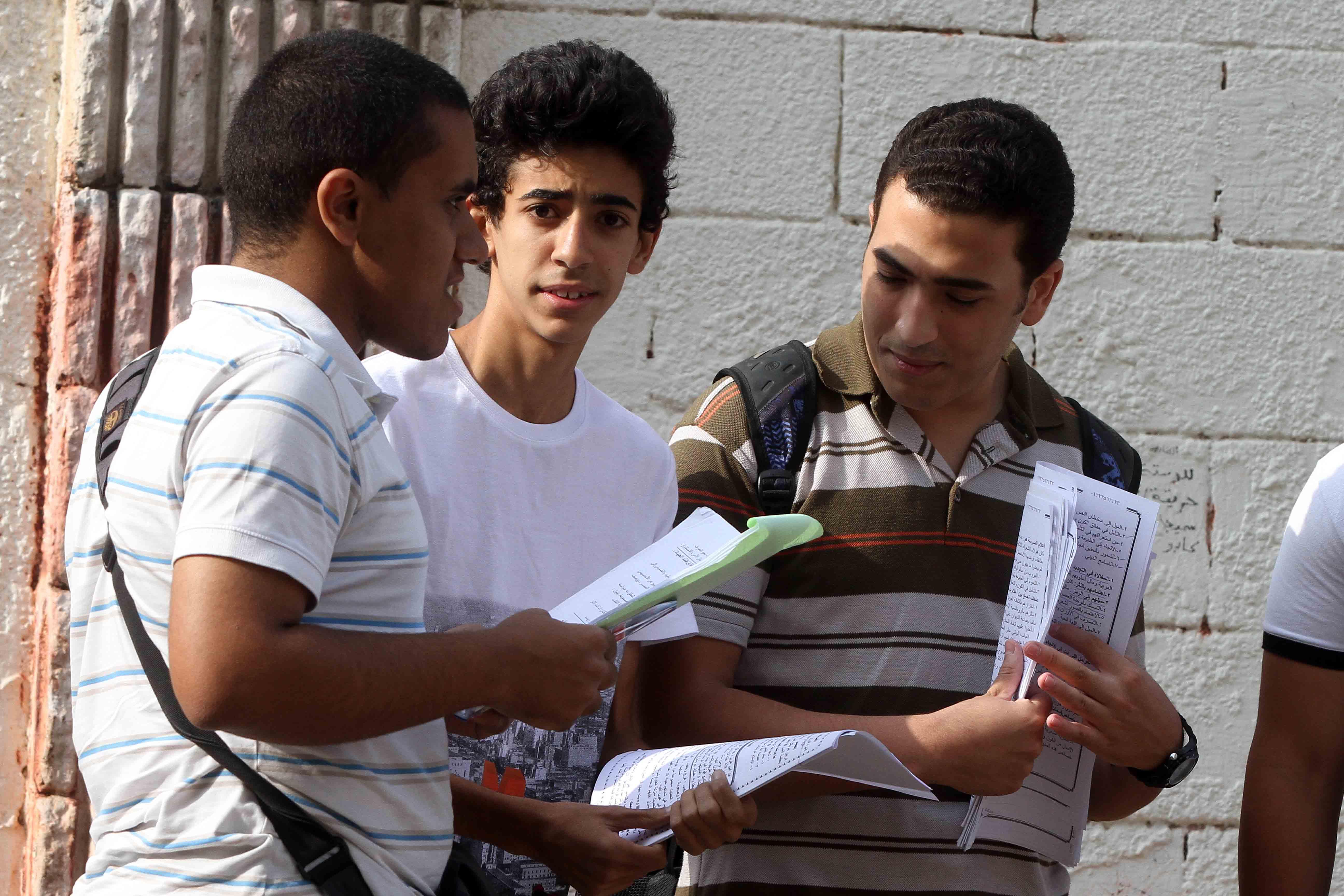 خفض الحد الأدنى لتنسيق الثانوية بالقاهرة 5 درجات