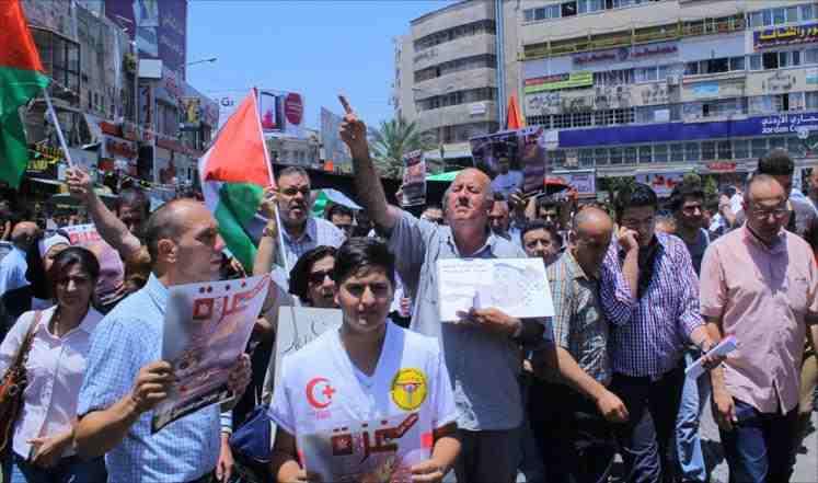 تظاهرات في “ليبيا” تضامنًا مع “غزة” ضد العدوان الاحتلال عليها