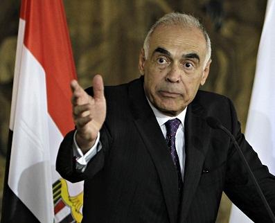 وزير الخارجية يعتذر عن العمل في حكومة الببلاوي