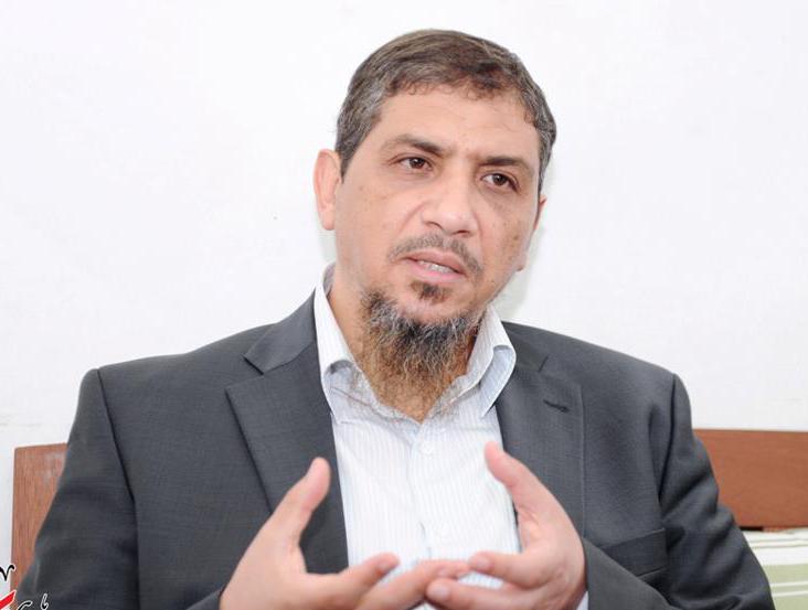 يسري حماد يفضح تناقض البرادعي