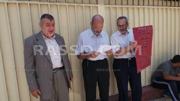 عبد القدوس يشارك في وقفة السفارة الروسية لرفض الانقلاب