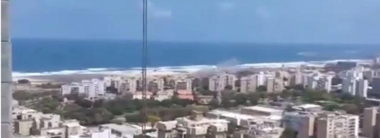 فيديو | لحظة احتراق مبني بـ”أشدود” بصواريخ المقاومة