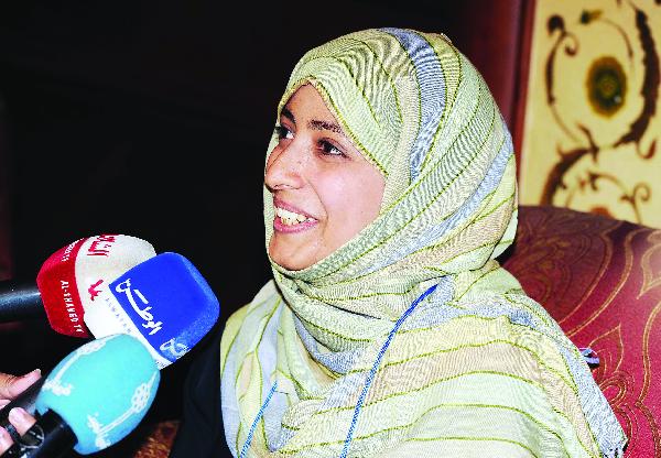 توكل كرمان: منصور خان منصبه حين ألغى العمل بالدستور