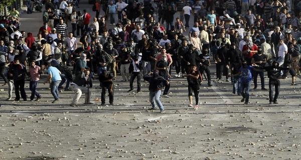 «الأهالي الشرفاء»..بلطجية لفض الاعتصامات السلمية