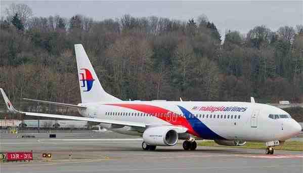 “أوكرانيا” تعثر على الصندوقين الأسودين للطائرة الماليزية