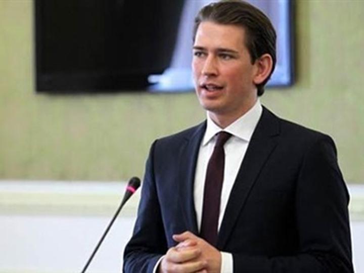 وزير الخارجية النمساوي ينتقد موقف الاتحاد الأوروبي تجاه قضية اللاجئين