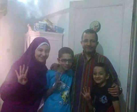 صور|”قنديل” يزور أبناء “عودة” عقب خروجه من المعتقل