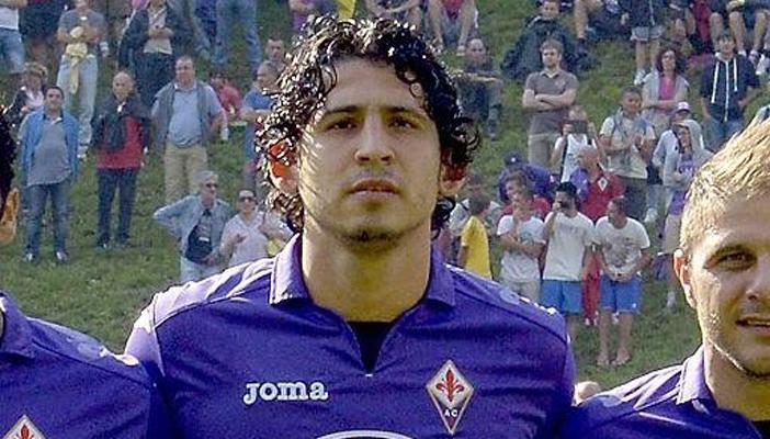 الأهلي يكثف مفاوضاته مع مدافع فيورنتينا