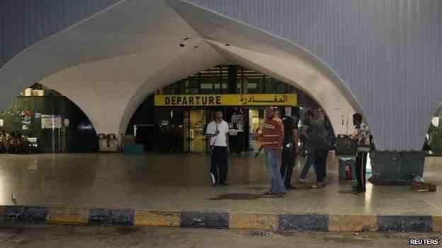 قتال عنيف حول مطار طرابلس واستمرار إغلاقه منذ أسبوع