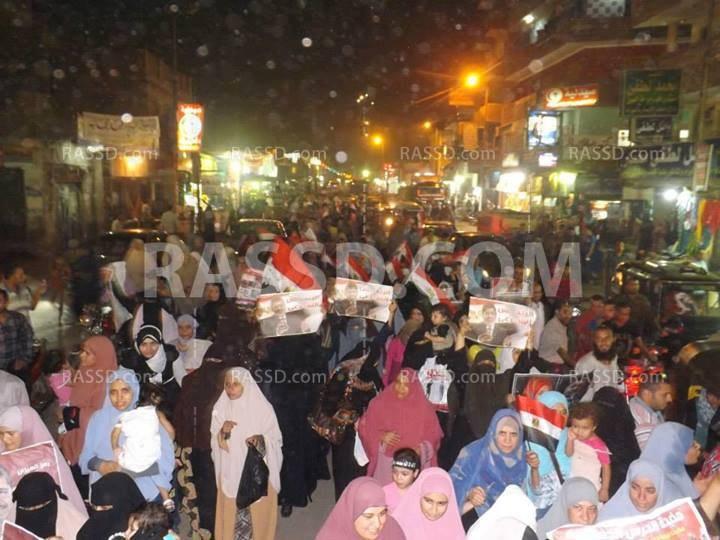 الآلاف بمسيرة منيا القمح رفضا للانقلاب العسكري