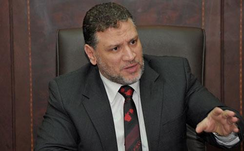 أسامة ياسين: قاتل سيدات المنصورة “مجرم حرب”