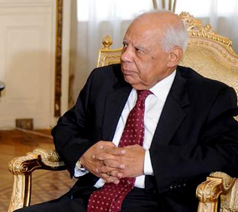 الحكومة تطالب الرئيس المؤقت بتشكيل المجلس الأعلي للصحافة