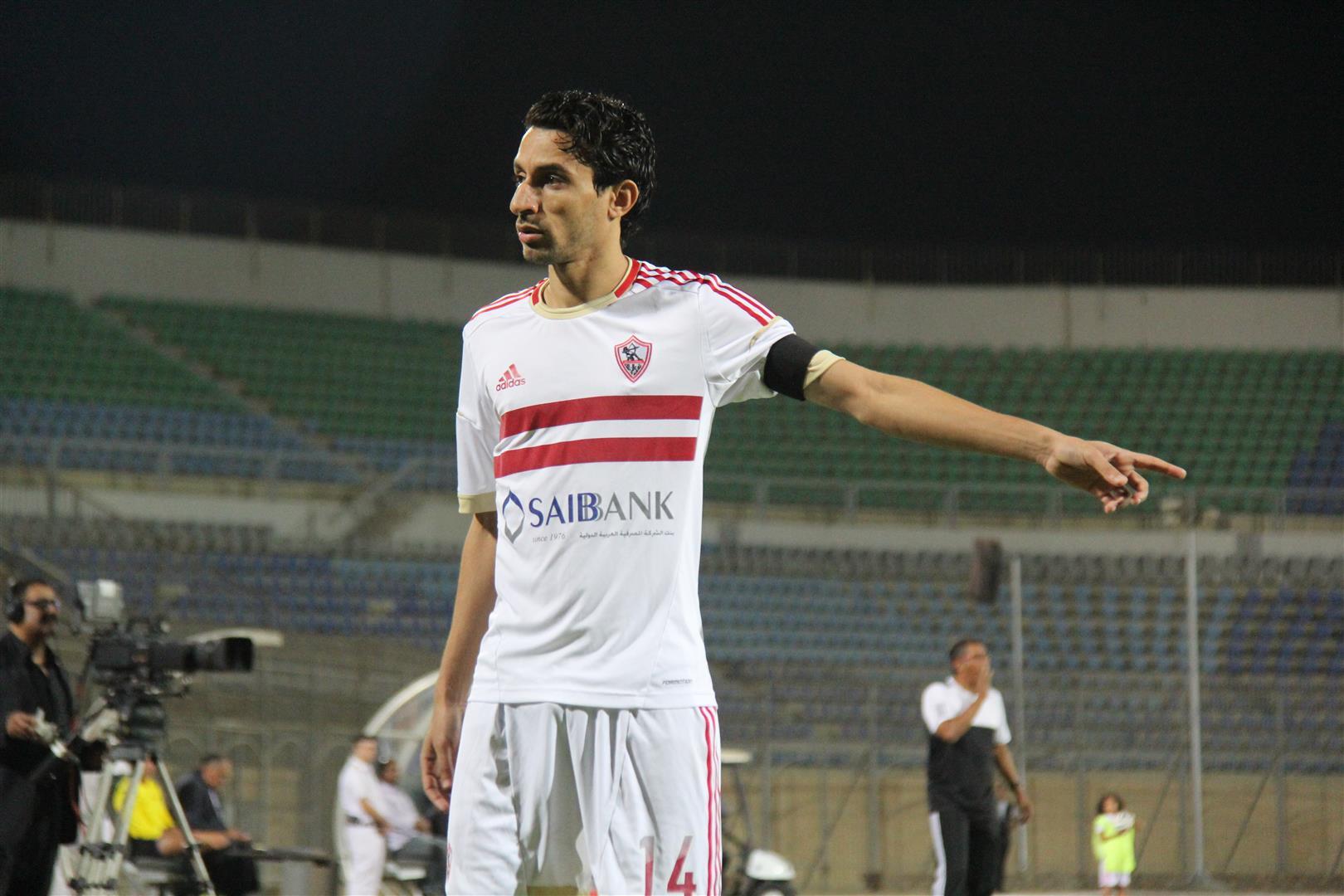 إصابة أيمن حفني بالإغماء بعد نهاية لقاء القمة