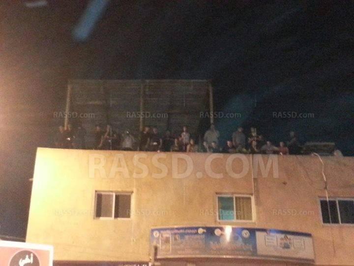 الشرطة تغلق شارع الترعة في وجه متظاهري الشرعية