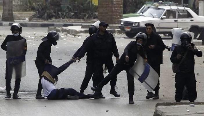 أوراسيا ريفيو: الأيام شديدة القسوة لم يشهدها المصريون بعد