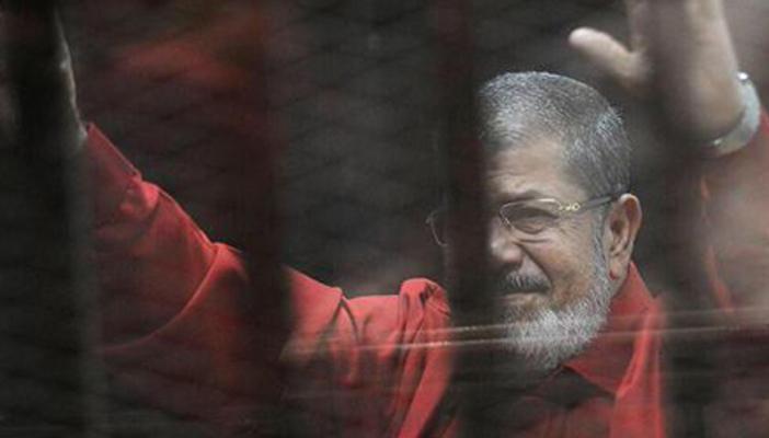 لمرض “مرسي”.. تأجيل “التخابر مع قطر” لجلسة 2 أغسطس