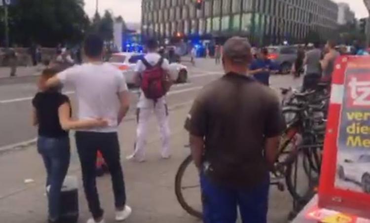 بالفيديو.. مقتل وإصابة 11 شخصا جراء إطلاق النار في مركز تجاري بألمانيا