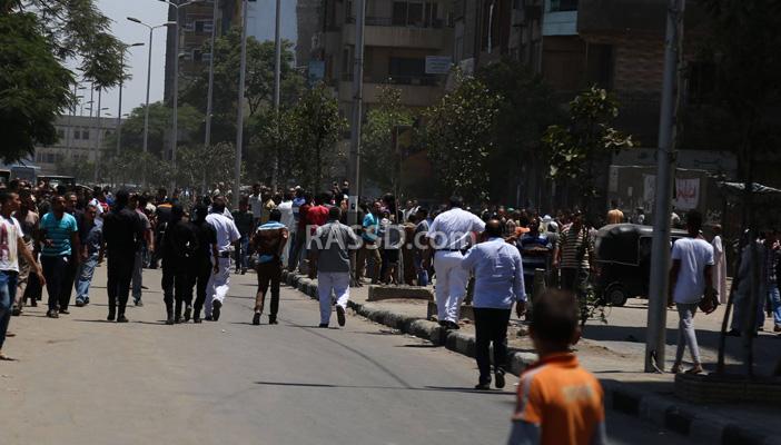 الداخلية تهاجم أهالي الوراق بعد قطعهم الطريق لعدم انتشال جثث ذويهم